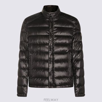 Moncler 26SS Moncler ��Ʈ Ǫ�� Selves L10911A00043597Y4999 TP57213021726SS Moncler ��Ʈ Ǫ�� Selves L10911A00043597Y4999 TP5