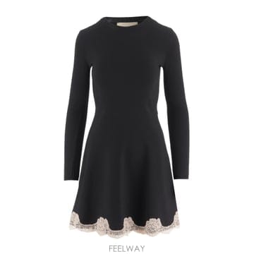 Valentino 26FW Valentino ���� �巹�� BKD16BAE60NO TP57681114626FW Valentino ���� �巹�� BKD16BAE60NO TP576811146