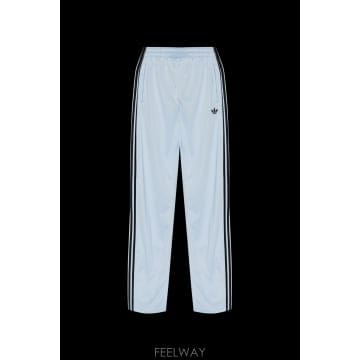 Adidas 26SS ADIDAS Sweatpants with embroidered �ΰ� KC80100CRSK TP57426SS ADIDAS Sweatpants with embroidered �ΰ� KC80100CR