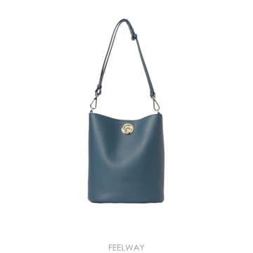 | Other Brand | 26SS COCCINELLE ���� messenger �� E1TOA230101719 TP57729430026SS COCCINELLE ���� messenger �� E1TOA230101719 TP577