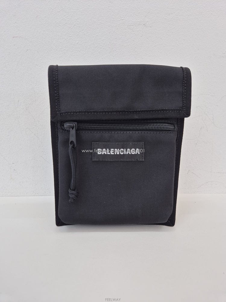 Balenciaga [�߰� ��ǰ ������ �����] �߷��þư� �ͽ��÷ο� ���Ϸ� ũ�ν��� 655982[�߰� ��ǰ ������ �����] �߷��þư� �ͽ��÷ο� ���Ϸ�