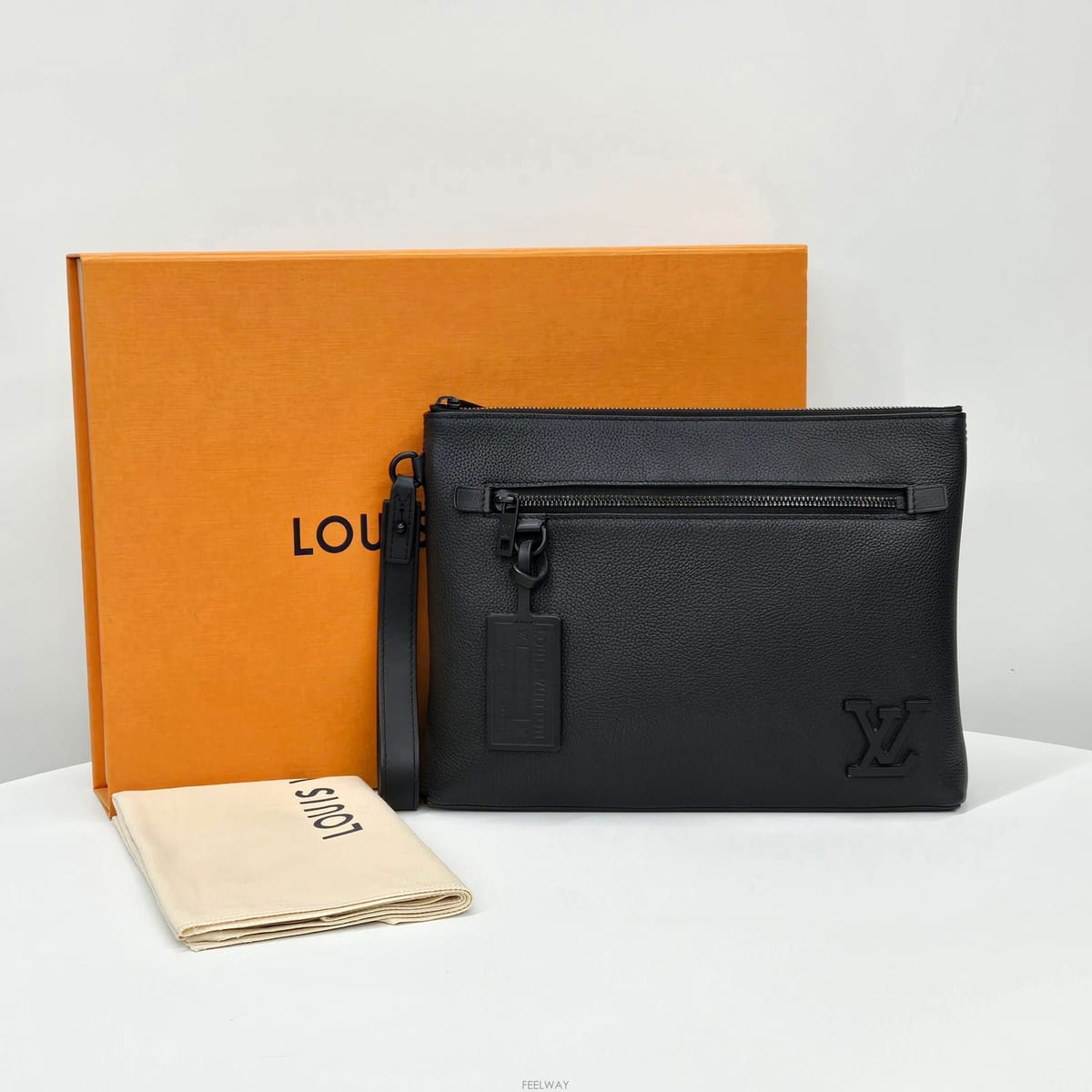 Louis Vuitton ���̺��� LV ����α׷� �����е� ��Ʈ�� Ŭ��ġ���̺��� LV ����α׷� �����е� ��Ʈ�� Ŭ��ġ