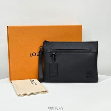 루이비통 LV 에어로그램 아이패드 파우치