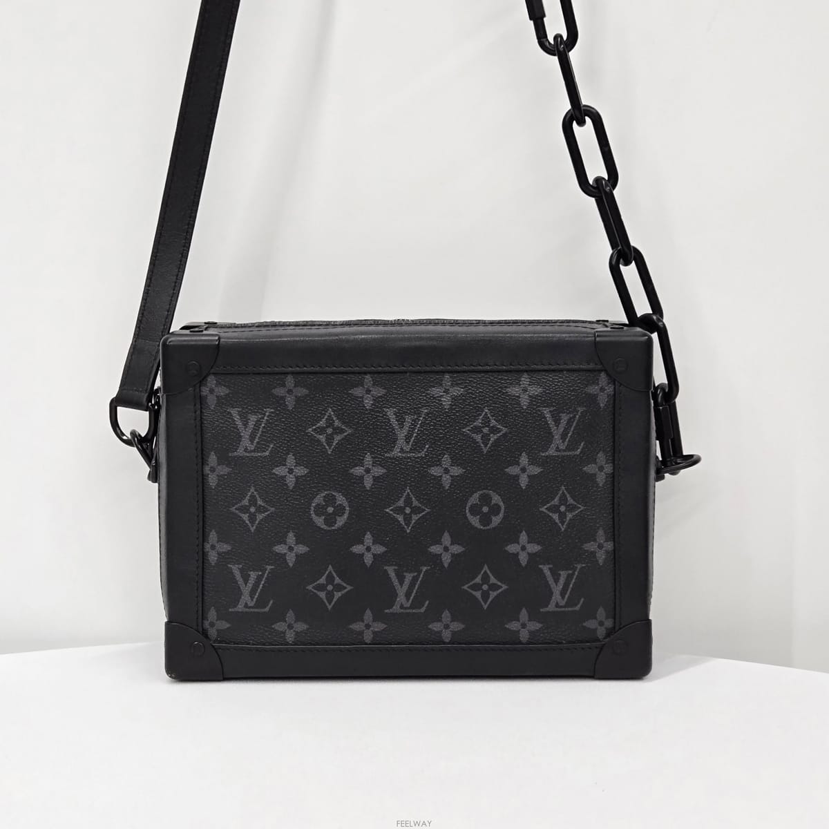 Louis Vuitton ���̺��� LV ��Ŭ���� Ʈ��ũ �޽����� ũ�ν�����̺��� LV ��Ŭ���� Ʈ��ũ �޽����� ũ�ν���