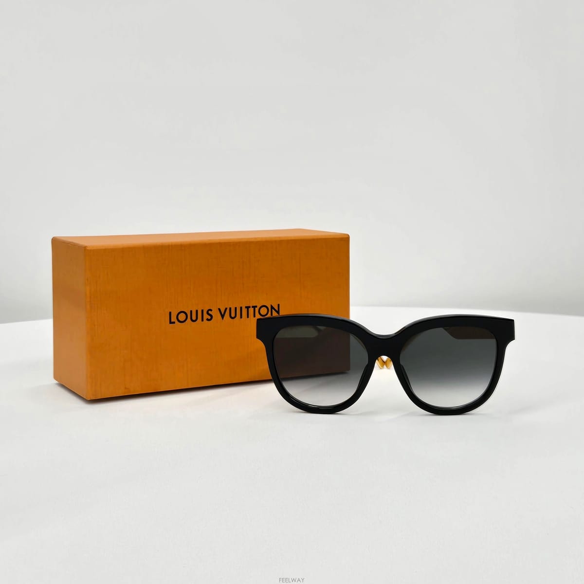 Louis Vuitton ���̺��� LV ���̵���� ���׷� ���۶󽺷��̺��� LV ���̵���� ���׷� ���۶�