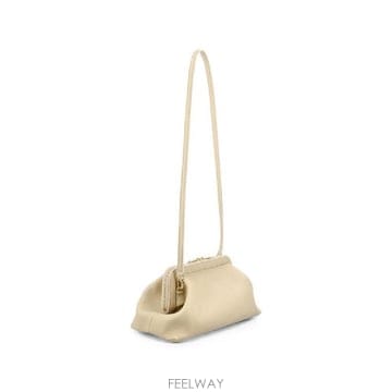 CELINE �׶�����Ÿ �ؿ� ������ ���� DOCTOR POUCH SMALL LEATHER CLUTCH L106N3R320�׶�����Ÿ �ؿ� ������ ���� DOCTOR POUCH SMALL LEATHER