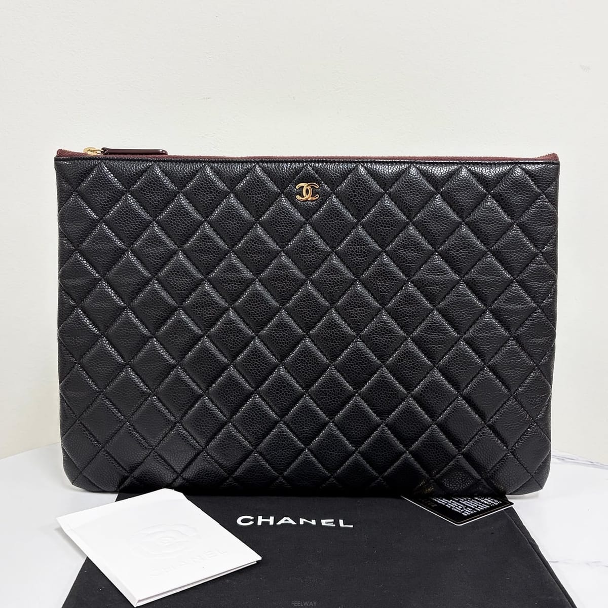 CHANEL ���� ĳ��� Ŭ���� ���� CC �ΰ� Ŭ��ġ�� �������� ĳ��� Ŭ���� ���� CC �ΰ� Ŭ��ġ�� ����