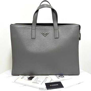 PRADA [�����Ϸ�] ����� �ﰢ�ΰ� ���ǾƳ� �긮�����̽� ��Ʈ��[�����Ϸ�] ����� �ﰢ�ΰ� ���ǾƳ� �긮�����̽� ��Ʈ