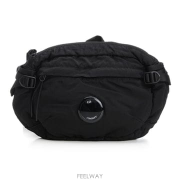 26 FW CP컴퍼니 렌즈 디테일 버클 벨트백 999 18CMAC112A005269G