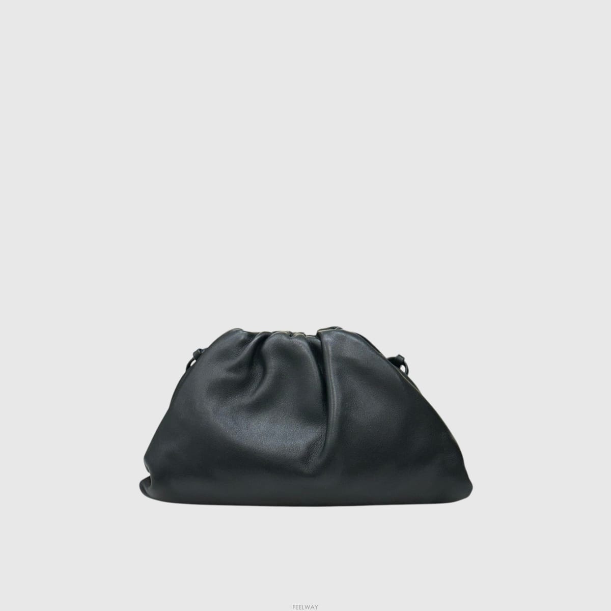 Bottega Veneta ���װ�����Ÿ �̴� �Ŀ�ġ ���ι� ���� 585852���װ�����Ÿ �̴� �Ŀ�ġ ���ι� ���� 585852