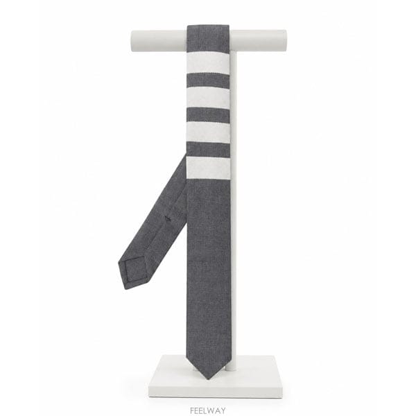 Thom Browne ����� ���� �缱 Ÿ�� �̵�� �׷��� MNL001A-06146-035����� ���� �缱 Ÿ�� �̵�� �׷��� MNL001A-06146-03