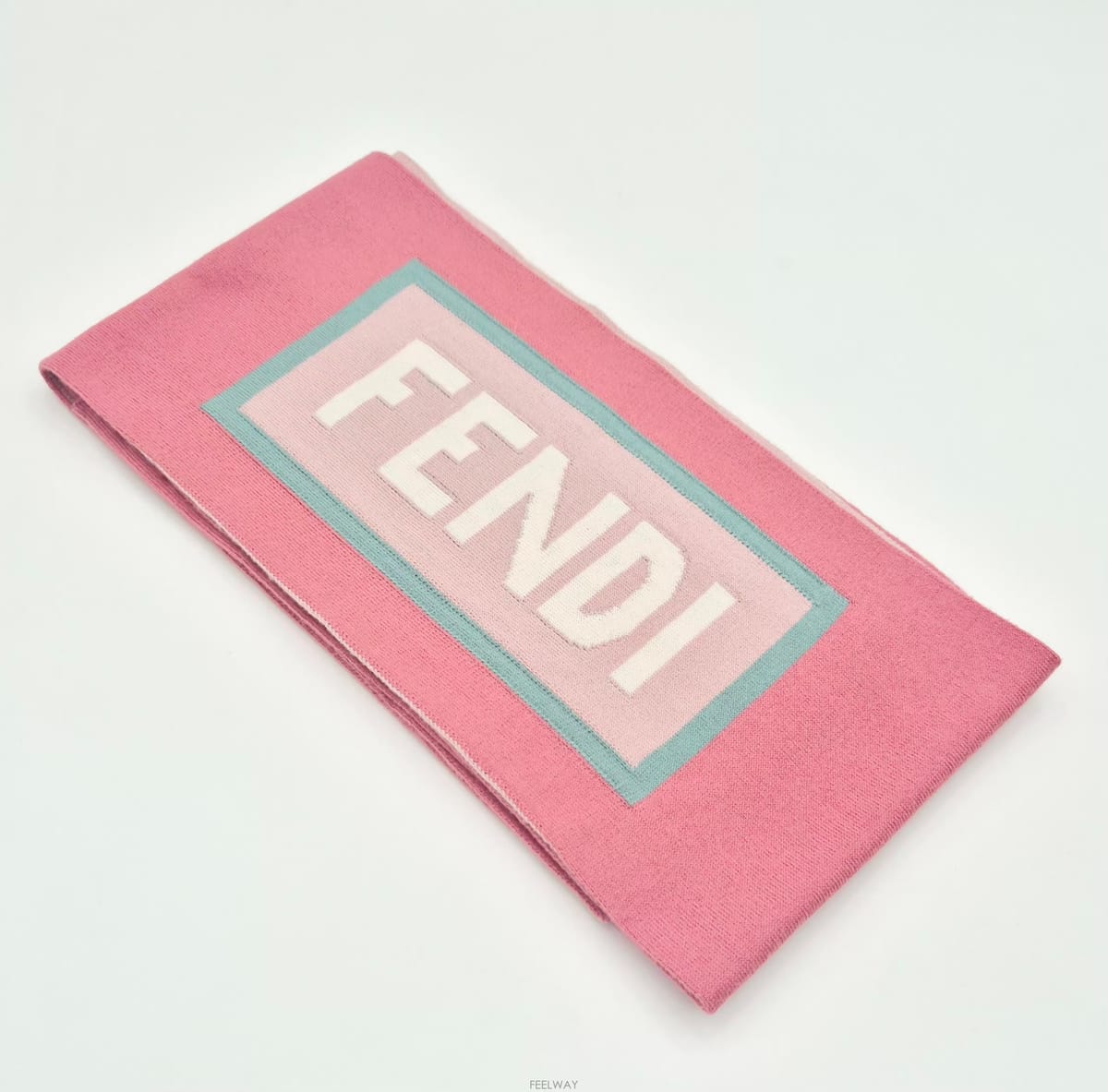 FENDI ��� ĳ�ù̾� �� ȥ�� ��ũ ���÷���� ĳ�ù̾� �� ȥ�� ��ũ ���÷�