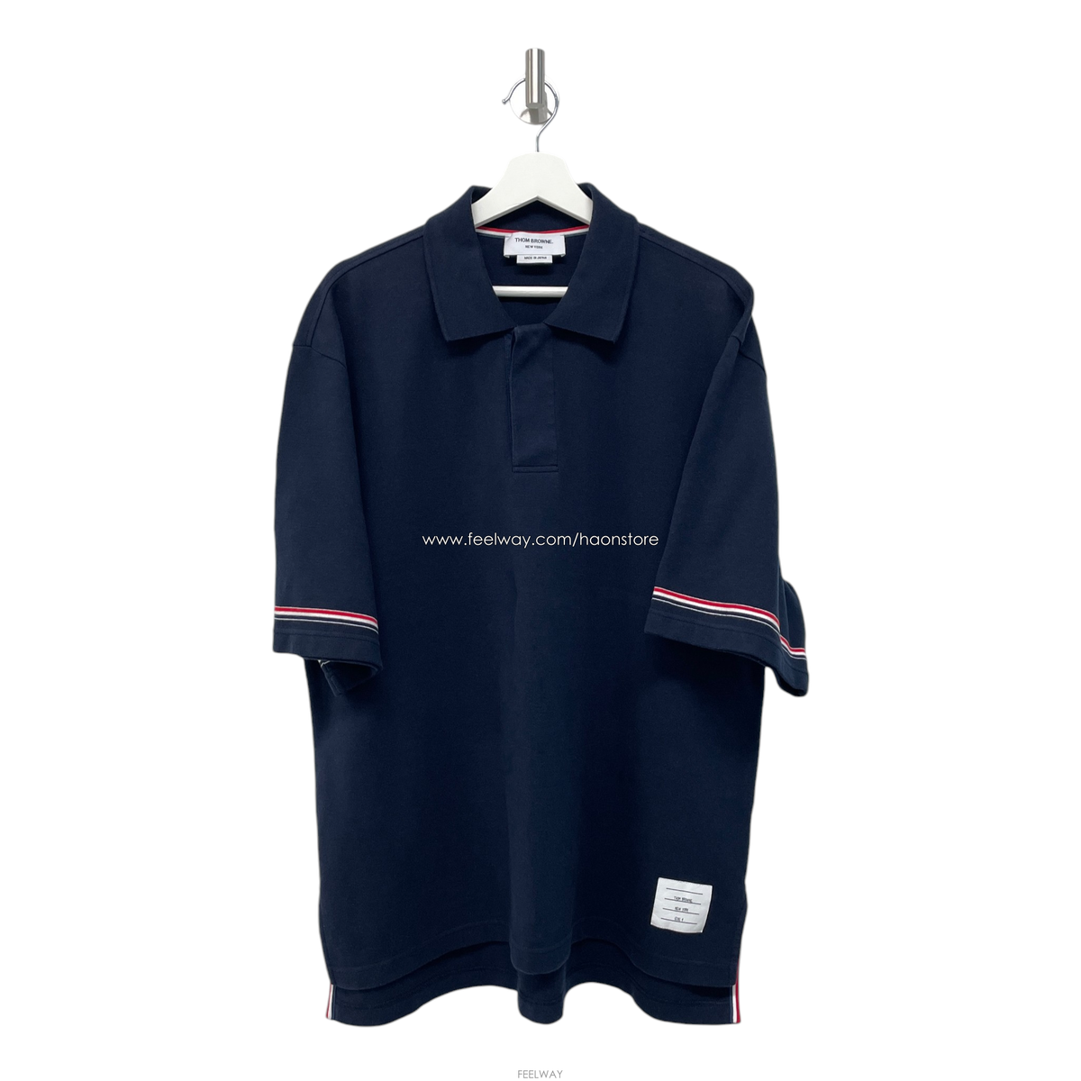 Thom Browne ����� MJP209A ���̺� ��ư ���� ���� ���� Ƽ����H00372����� MJP209A ���̺� ��ư ���� ���� ���� Ƽ����H003
