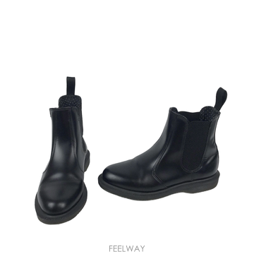 Dr. Martens ���͸�ƾ �÷ζ� FLORA ÿ�ú��� ����UK4 (230)���͸�ƾ �÷ζ� FLORA ÿ�ú��� ����UK4 (230)