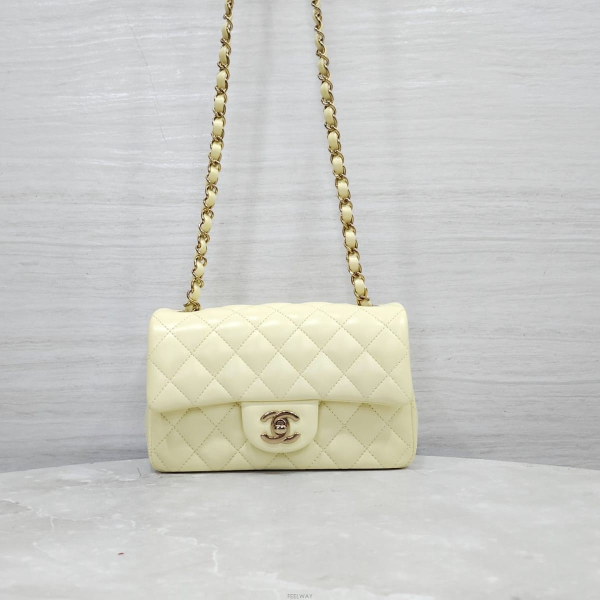 CHANEL [������] (����ǰ) ���� ���̴� �÷��� ���ο� ����Ĩ A69900[������] (����ǰ) ���� ���̴� �÷��� ���ο� ����Ĩ A69