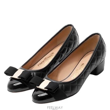 페라가모 바라 보우 펌프스  01M832 672114