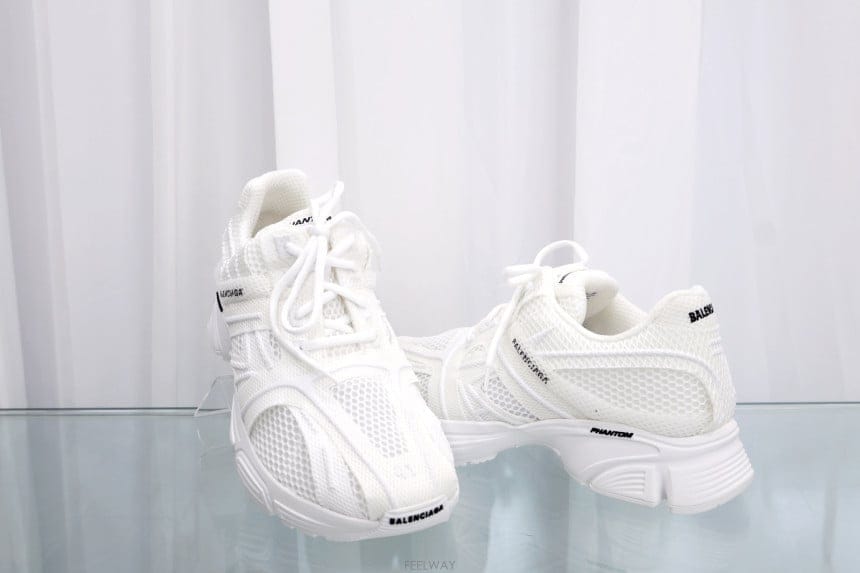 Balenciaga �߷��þư� �̻�� ����ǰ ���� �ΰ� ����Ʈ ����Ŀ�� �ȭ 678869 W2E92 9000�߷��þư� �̻�� ����ǰ ���� �ΰ� ����Ʈ ����Ŀ�� ��