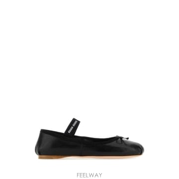 Miu Miu [X45]�̿�̿� 5F794DFDX05XUU F0002 ���� �÷����� �߷��������� �޸����� Black lea[X45]�̿�̿� 5F794DFDX05XUU F0002 ���� �÷����� �߷�
