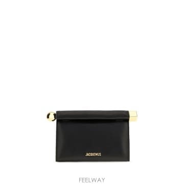 Jacquemus [K68]��ũ���� BAW00472AC27L14 990 ���� Ŭ��ġ �Ŀ�ġ�� �̴Ϲ� Rond Carre lea[K68]��ũ���� BAW00472AC27L14 990 ���� Ŭ��ġ �Ŀ�ġ��