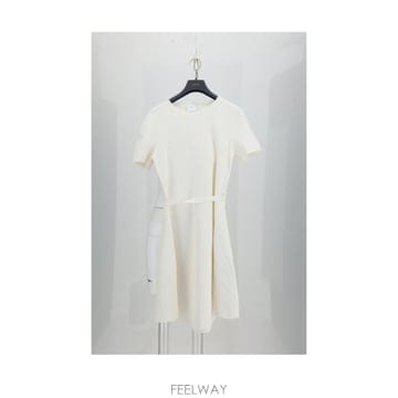 DIOR [K68]��� 624R19A5E33 0888 ���� ���ǽ� �� �̵� �̴� �巹�� KNITWEAR DRESS[K68]��� 624R19A5E33 0888 ���� ���ǽ� �� �̵� �̴� ��