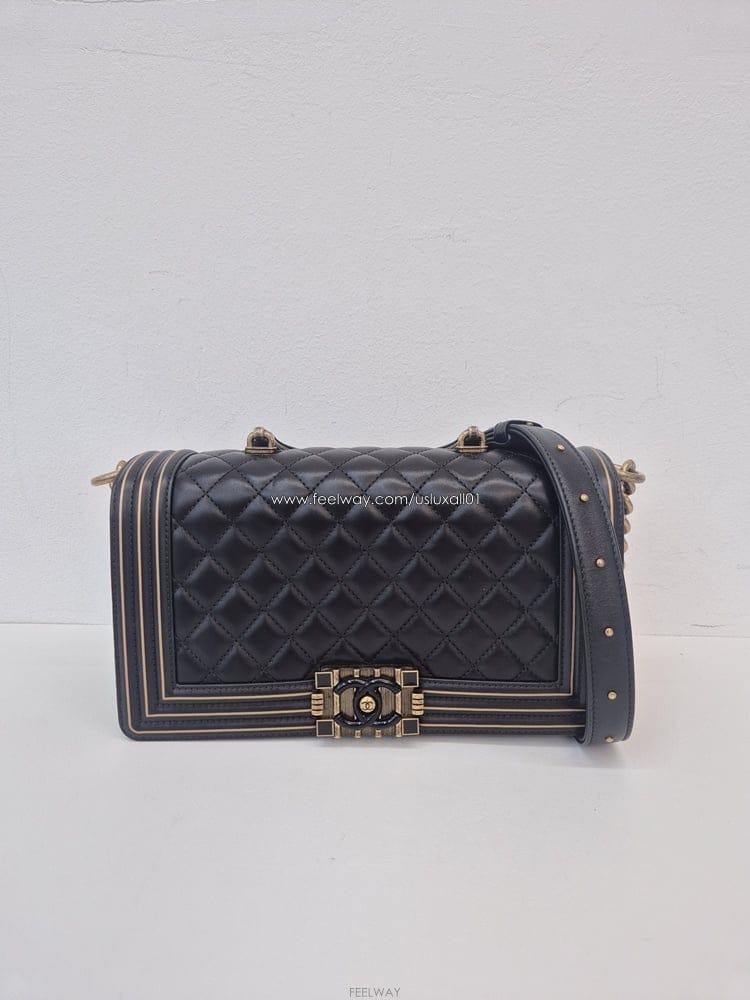 CHANEL [�߰� ��ǰ ������ �����]���� ���� ���̹� ����ü�� ����� �̵� 24���� A67086[�߰� ��ǰ ������ �����]���� ���� ���̹� ����ü�� ��
