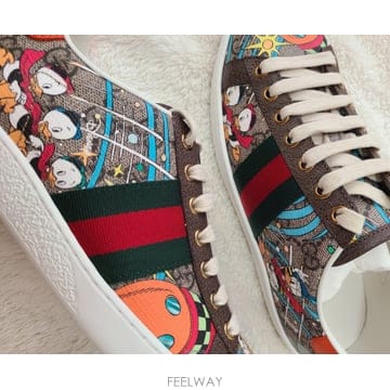 GUCCI ���� ���̽� �� ����Ŀ�� GG �ΰ� ������ ������� ����� �ȭ ����� ���̽� �� ����Ŀ�� GG �ΰ� ������ ������� �����