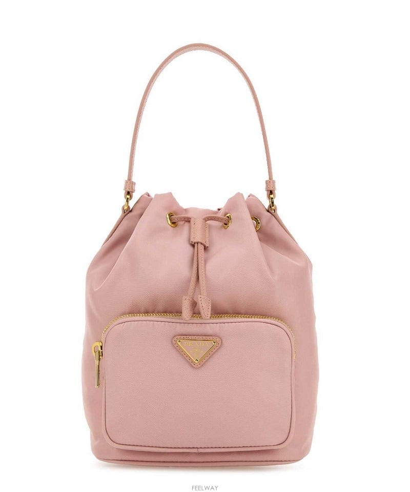 PRADA [�񿣺��ǰ��] PRADA ����� ���� �࿧ �����Ϸ� ��Ŷ�� ũ�ν���[�񿣺��ǰ��] PRADA ����� ���� �࿧ �����Ϸ� ��Ŷ�� 
