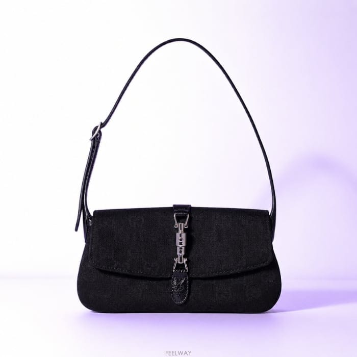 GUCCI ���� ��Ű �̴Ϲ� 867156 FAFV4 1000���� ��Ű �̴Ϲ� 867156 FAFV4 1000
