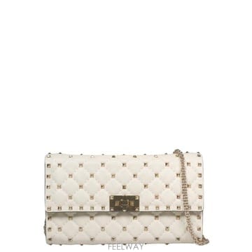 Valentino Garavani 락스터드 스파이크 클러치백 VW2B0137NAP I16 TP97952063