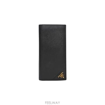 프라다 2MV341 블랙 사피아노 금장 레터링 로고 장지갑