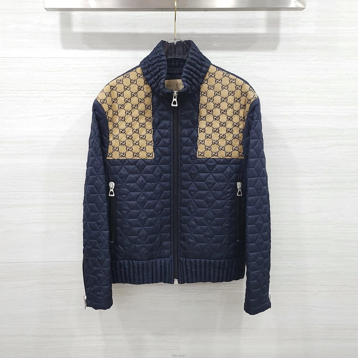 GUCCI [������] 48 / ���� GG �к긯 ������ ��Ƽ�� ���� ���� 715540[������] 48 / ���� GG �к긯 ������ ��Ƽ�� ���� ���� 7