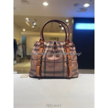 버버리 노스필드 스모크체크 토트백 3741803