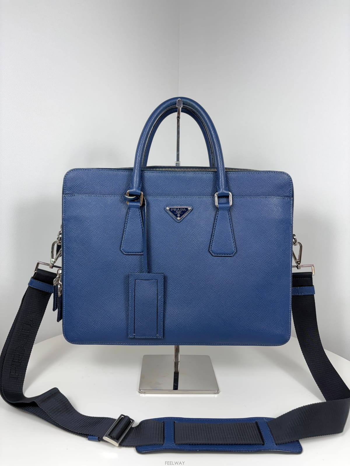 PRADA ����� ���ǾƳ� �������� �긮�����̽������ ���ǾƳ� �������� �긮�����̽�
