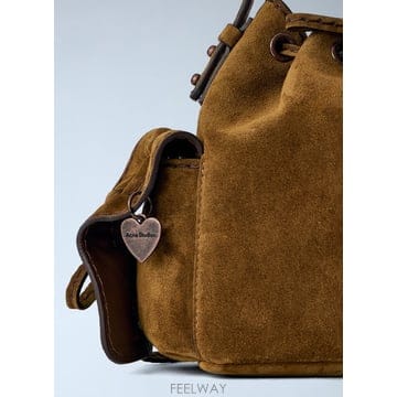 26 F/W 아크네 스튜디오 MULTIPOCKET 미니 버킷 백 A1 B0112255352