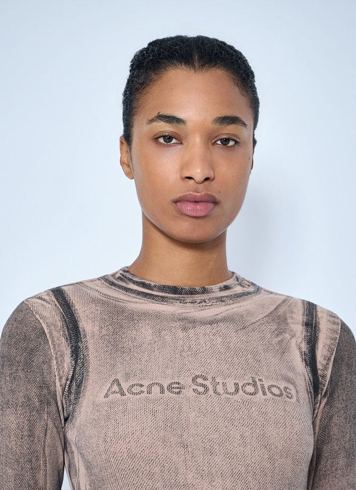 Acne 26 F/W ��ũ�� ��Ʃ��� �� ������ �ΰ� ž AL0531-AC0 B011225535526 F/W ��ũ�� ��Ʃ��� �� ������ �ΰ� ž AL0531-AC0 B0