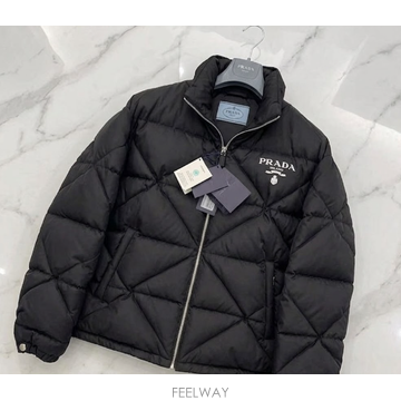 PRADA (SSS+ �������/ Ǯ��Ʈ) ����� �ΰ� �ڼ� ���̾Ƹ�� ���� �ٿ� ���� �е�(SSS+ �������/ Ǯ��Ʈ) ����� �ΰ� �ڼ� ���̾Ƹ�� ��