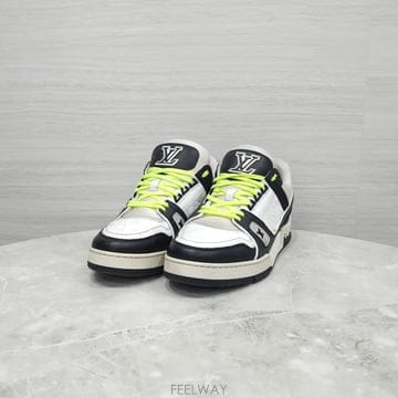 Louis Vuitton [������] 7 / ���̺��� LV ������ Ʈ���̳� ����Ŀ�� 1A812M[������] 7 / ���̺��� LV ������ Ʈ���̳� ����Ŀ�� 1A81