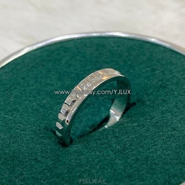 부쉐론 58 콰트로 레디언트 에디션 밴드링 화이트골드 반지 Y68932