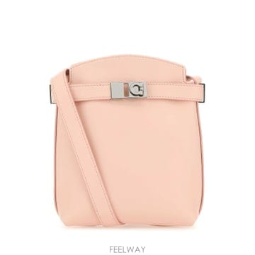 Ferragamo 24SS ����䷹ ��󰡸� Pastel ��ũ ���� Gancini phone ���̽� 220650770894NY24SS ����䷹ ��󰡸� Pastel ��ũ ���� Gancini phone 