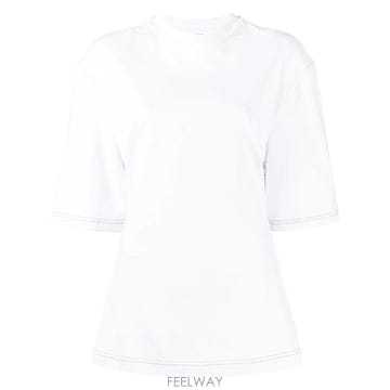 Jacquemus 26 FW ��ũ���� ��Ʈ��Ʈ ��Ƽġ Ƽ���� 231JS1212102 TP45669799626 FW ��ũ���� ��Ʈ��Ʈ ��Ƽġ Ƽ���� 231JS1212102 T