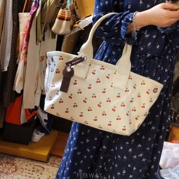 Marc by Marc Jacobs MARC JACOBS ��ũ�����߽� ü���ڼ� ������̴��� ī���� ĵ���� ��Ʈ�� B857MARC JACOBS ��ũ�����߽� ü���ڼ� ������̴��� ī���� 