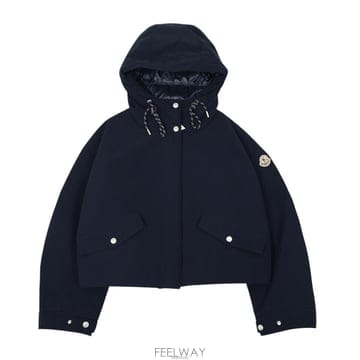 Moncler ��Ŭ���� ��Į������ ���� ���� 1A00018 5994N 742��Ŭ���� ��Į������ ���� ���� 1A00018 5994N 742