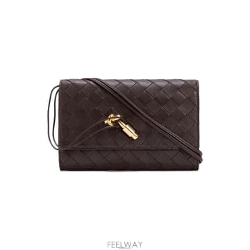Bottega Veneta 26FW �ȵ�Ƹ� ũ�ν��� 836940 VCPP2 219026FW �ȵ�Ƹ� ũ�ν��� 836940 VCPP2 2190