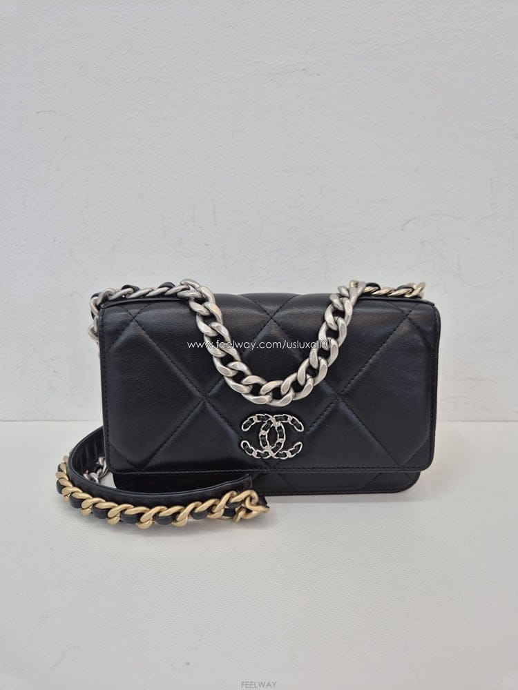 CHANEL [�߰� ��ǰ ������ �����] ���� WOC 19 �̴� ü�� ũ�ν��� ���� ����Ĩ AP0957[�߰� ��ǰ ������ �����] ���� WOC 19 �̴� ü�� ũ�ν�