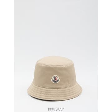 Moncler 26SS Moncler Reversible ���� ���� in Gabardine L10933B0002254A1K26SS Moncler Reversible ���� ���� in Gabardine L10933B
