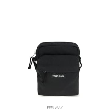 Balenciaga Balenciaga ��� �� Explorer 8455932AB9Q1000 TP571090200Balenciaga ��� �� Explorer 8455932AB9Q1000 TP57109020