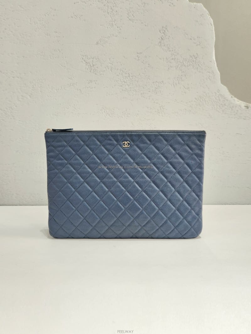 CHANEL ���� Ŭ���� ĳ��� ���� ����Ʈ���� Ŭ��ġ�� 19���� A69251���� Ŭ���� ĳ��� ���� ����Ʈ���� Ŭ��ġ�� 19���� A69