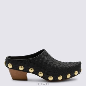 보테가베네타 Gondola studded woven 레더 clogs, 블랙 871591V2ED01000 TP