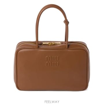 Miu Miu 26FW �̿�̿� ���� Ŭ��ġ 5BB1172CRWF0046 TP57922185626FW �̿�̿� ���� Ŭ��ġ 5BB1172CRWF0046 TP579221856