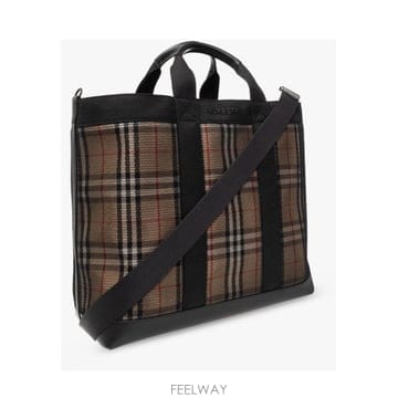 Burberry 25FW Burberry ���� �ڵ�� 80658201 TP57748693825FW Burberry ���� �ڵ�� 80658201 TP577486938